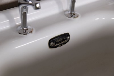 enamel kitchen sink 